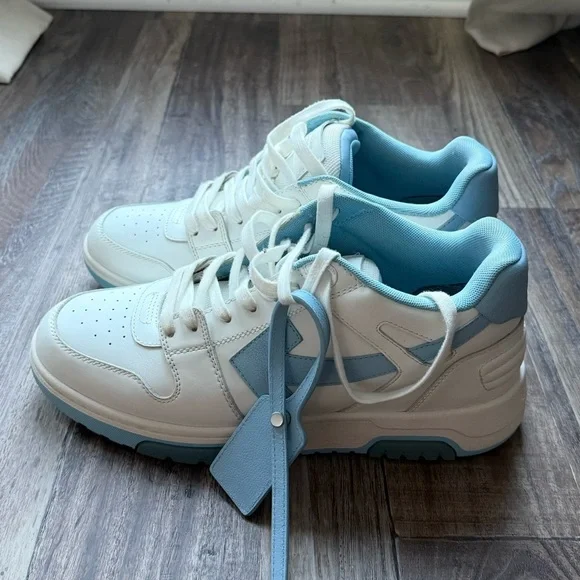 Off white ooo